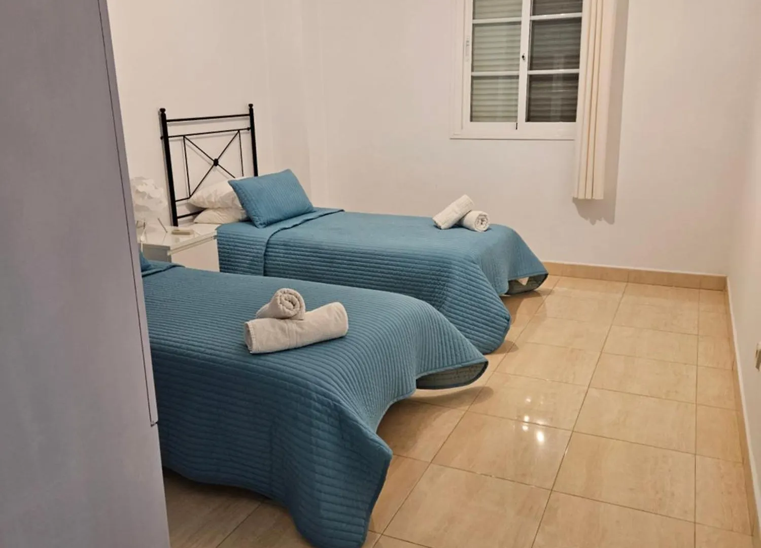 Duquesa Regents Apt, Large Balcony With Spectacular Sea Views Close To Port And Beach Manilva Appartement